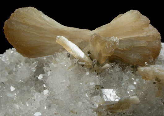 Stilbite-Ca, Calcite, Quartz from Prospect Park Quarry, Prospect Park, Passaic County, New Jersey