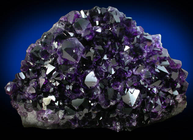 Quartz var. Amethyst Quartz from Catalan Agate-Amethyst District, Southern Paran Basalt Basin, Artigas, Uruguay