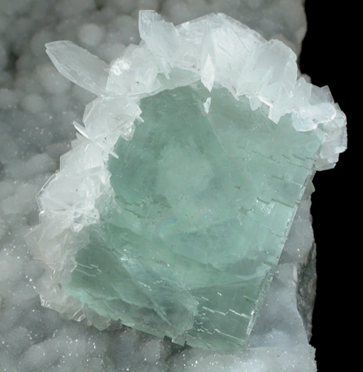 Calcite on Fluorite with Quartz from Xianghualing Cassiterite Mine, 32 km north of Linwu, Hunan Province, China