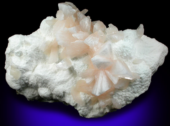 Heulandite-Ca with Mordenite from Rat's Nest Claim, near Challis, Custer County, Idaho