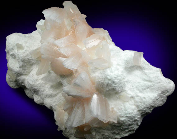 Heulandite-Ca with Mordenite from Rat's Nest Claim, near Challis, Custer County, Idaho