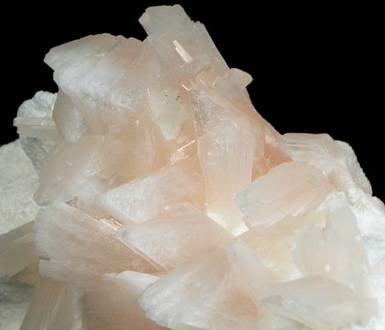 Heulandite-Ca with Mordenite from Rat's Nest Claim, near Challis, Custer County, Idaho