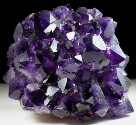 Quartz var. Amethyst from Catalan Agate-Amethyst District, Southern Paran Basalt Basin, Artigas, Uruguay