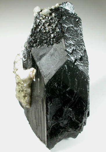 Ferberite with Calcite from Panasqueira Mine, Barroca Grande, 21 km. west of Fundao, Castelo Branco, Portugal