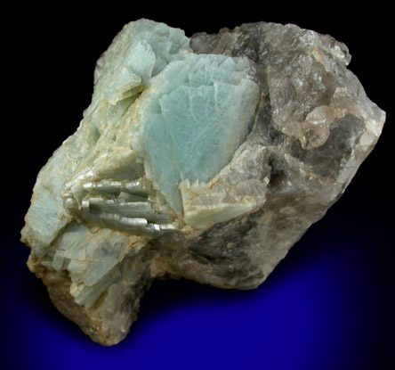 Albite var. Cleavelandite from Morefield Mine, Amelia Courthouse, Amelia County, Virginia