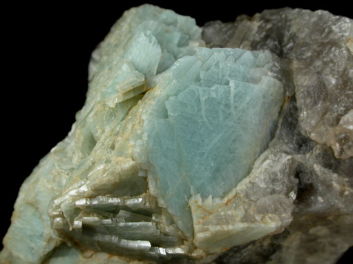 Albite var. Cleavelandite from Morefield Mine, Amelia Courthouse, Amelia County, Virginia