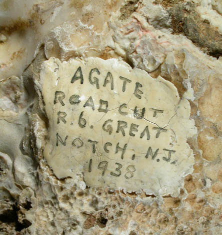 Quartz var. Agate from Great Notch, Route 46 (former Route 6) road cut, Passaic County, New Jersey