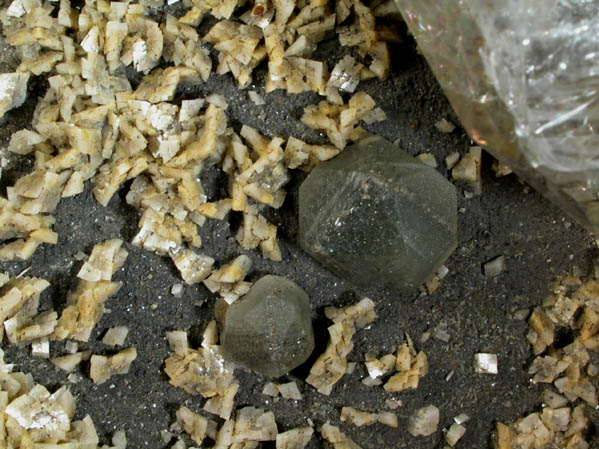 Quartz var. Herkimer Diamond with Dolomite and Calcite from Eastern Rock Products Quarry (Benchmark Quarry), St. Johnsville, Montgomery County, New York