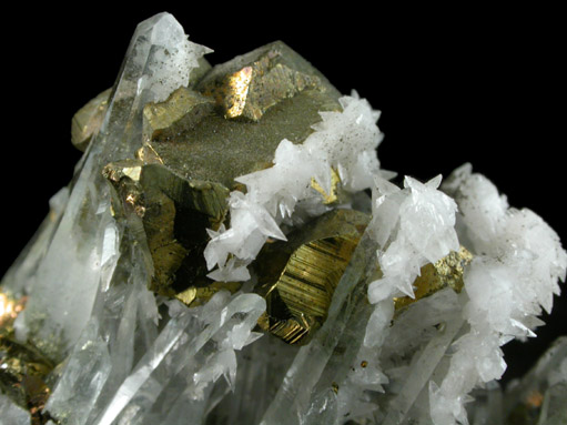 Chalcopyrite and Calcite on Quartz from Groundhog Mine, Central District, Grant County, New Mexico