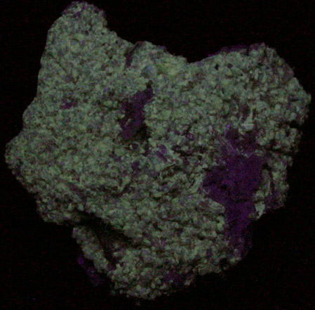 Hydroxylherderite and Quartz from Bennett Quarry, Buckfield, Oxford County, Maine
