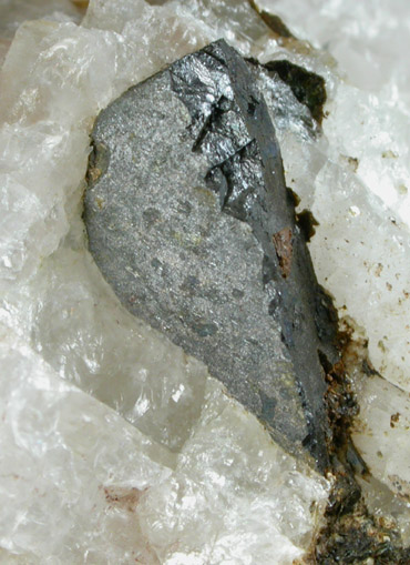 Ilmenite in Quartz from Bridgewater, 1.6 km north of Rt. 133 bridge, Fairfield County, Connecticut