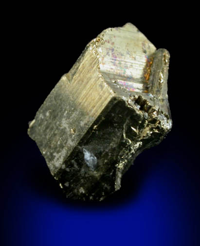 Cubanite (V-twinned crystals) from Henderson #2 Mine, Chibougamau, Abitibi County, Qubec, Canada