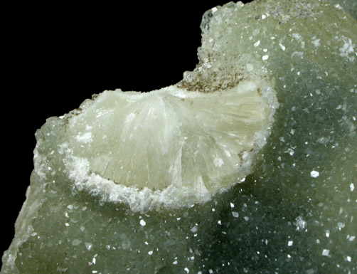 Apophyllite on Prehnite from Millington Quarry, Bernards Township, Somerset County, New Jersey