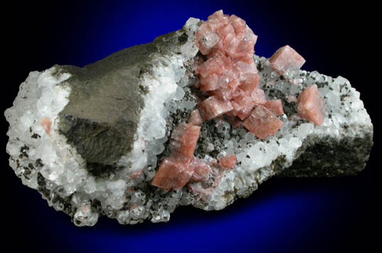 Chabazite-Ca on Calcite with Chamosite from Upper New Street Quarry, Paterson, Passaic County, New Jersey