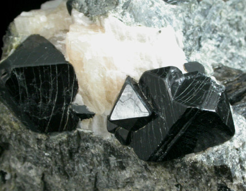 Spinel, Calcite, Biotite from Parker Mine, Notre Dame du Laus, Québec, Canada