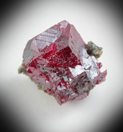 Cinnabar (penetration twin) from Red Bird Mine, Antelope Springs District, 24 km east of Lovelock, Pershing County, Nevada