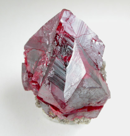 Cinnabar (penetration twin) from Red Bird Mine, Antelope Springs District, 24 km east of Lovelock, Pershing County, Nevada