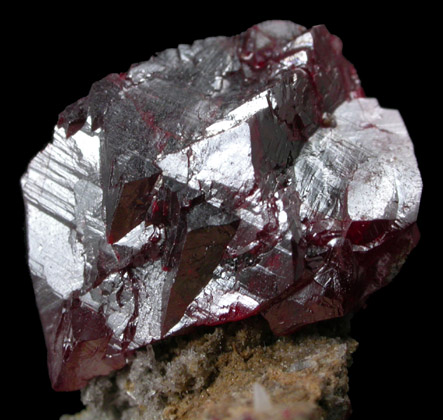 Cinnabar (penetration twin) on Quartz-rich matrix from Red Bird Mine, Antelope Springs District, 24 km east of Lovelock, Pershing County, Nevada