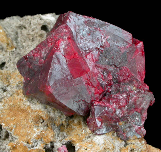 Cinnabar (penetration twin) on Quartz-rich matrix from Red Bird Mine, Antelope Springs District, 24 km east of Lovelock, Pershing County, Nevada