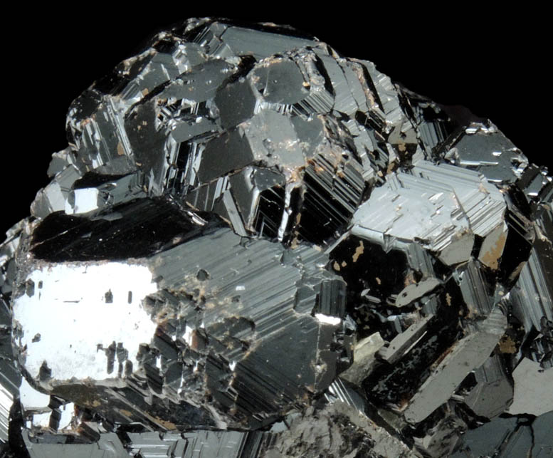 Sphalerite (Spinel Law twinned crystals) from Dalnegorsk, Primorskiy Kray, Russia