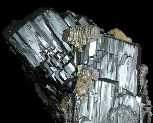 Ferberite with Fluorite, Dolomite, Arsenopyrite from Yaogangxian Mine, Nanling Mountains, Hunan Province, China