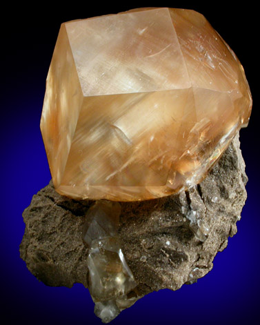 Calcite from Paul Frank Quarry, North Vernon, Jennings County, Indiana