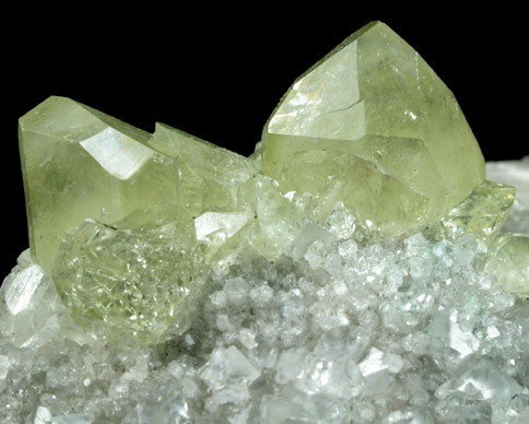 Datolite on Quartz with Calcite from Upper New Street Quarry, Paterson, Passaic County, New Jersey