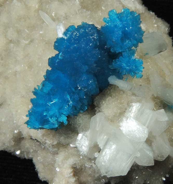 Cavansite on Stilbite-Ca from Wagholi Quarry, Maharashtra, India