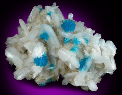 Cavansite on Stilbite-Ca from Wagholi Quarry, Maharashtra, India