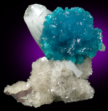 Cavansite on Stilbite-Ca from Wagholi Quarry, Maharashtra, India