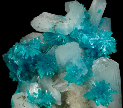 Cavansite on Stilbite-Ca from Wagholi Quarry, Maharashtra, India