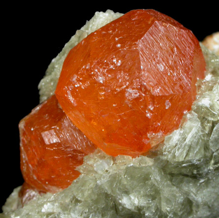 Spessartine Garnet in Muscovite from Nani, near Loliondo, Arusha, Tanzania