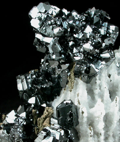 Ilvaite on stalactitic Calcite from Nikolaevskiy Mine, Dalnegorsk, Primorskiy Kray, Russia