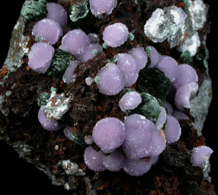 Strengite and Rockbridgeite on Beraunite from Leveniemi Mine, Svappavaara, Kiruna district, Sweden