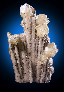 Quartz pseudomorph after Anhydrite with Calcite, Laumontite from Prospect Park Quarry, Prospect Park, Passaic County, New Jersey