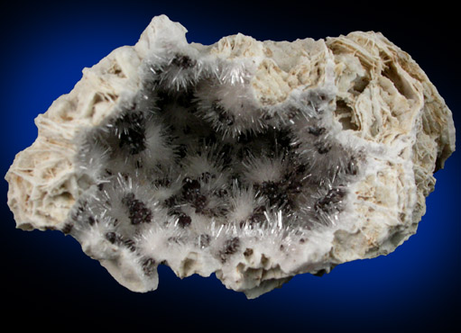 Kutnohorite and Aragonite from Levane, Val D'Arno, Tuscany, Italy