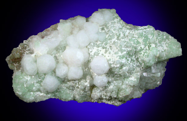Analcime on Prehnite with Apophyllite and Laumontite from Upper New Street Quarry, Paterson, Passaic County, New Jersey