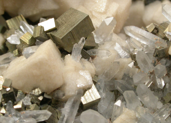 Dolomite, Pyrite, Quartz on Sphalerite from Hanover District, Grant County, New Mexico