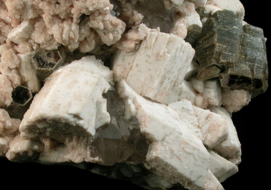 Microcline, Albite, Quartz, Muscovite, Florencite-(Ce) from Mina Rumi, Belen Department, Catamarca, Argentina