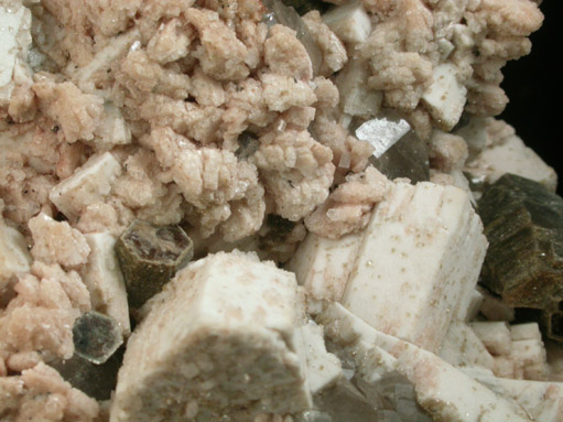 Microcline, Albite, Quartz, Muscovite, Florencite-(Ce) from Mina Rumi, Belen Department, Catamarca, Argentina