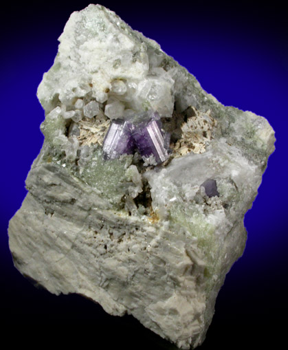 Fluorapatite and Quartz with Muscovite from Durgin #1 Prospect, Mount Marie, 7.5 km southeast of Paris Hill, Oxford County, Maine