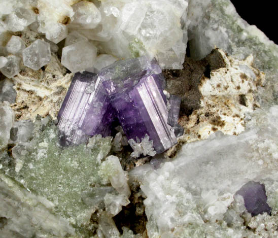 Fluorapatite and Quartz with Muscovite from Durgin #1 Prospect, Mount Marie, 7.5 km southeast of Paris Hill, Oxford County, Maine