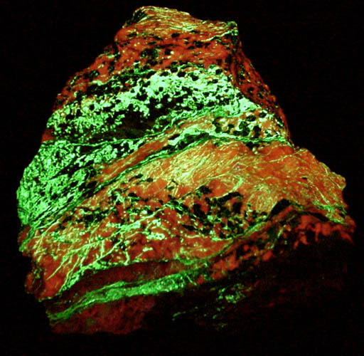 Willemite, Calcite, Franklinite from Sterling Mine, Ogdensburg, Sterling Hill, Sussex County, New Jersey (Type Locality for Franklinite)