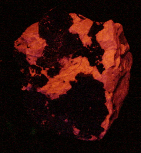 Spessartine Garnet in Calcite from Sterling Mine, Ogdensburg, Sterling Hill, Sussex County, New Jersey