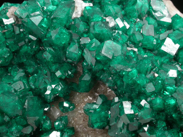 Dioptase on Calcite from Altyn-Tyube, 66 km east of Karagandy, Karaganda Oblast', Kazakhstan (Type Locality for Dioptase)