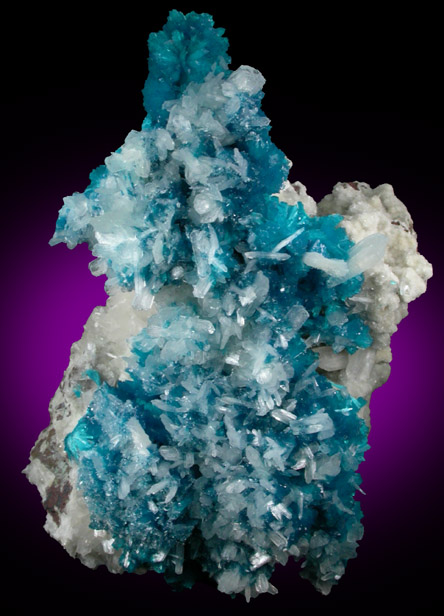 Cavansite on Stilbite-Ca from Wagholi Quarry, Maharashtra, India