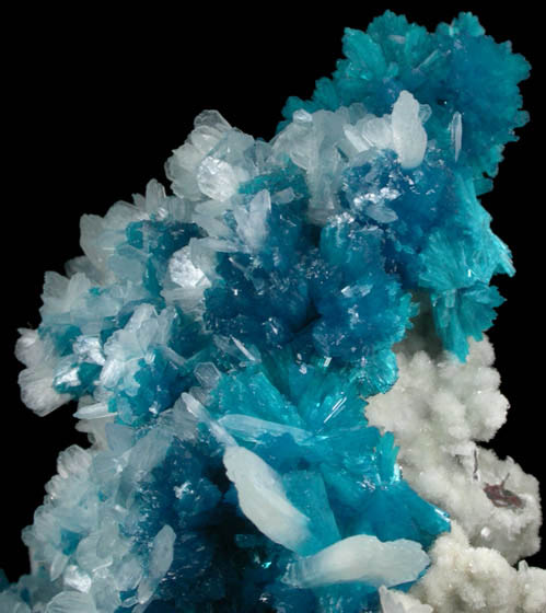 Cavansite on Stilbite-Ca from Wagholi Quarry, Maharashtra, India