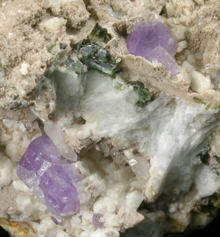 Fluorapatite, Quartz, Cookeite on Albite from Harvard Quarry, Noyes Mountain, Greenwood, Oxford County, Maine