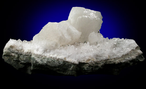 Heulandite-Ca on Quartz from Prospect Park Quarry, Prospect Park, Passaic County, New Jersey