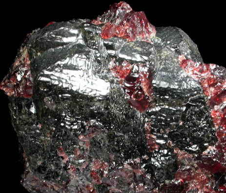 Enstatite var. Hypersthene in Almandine Garnet from Barton Garnet Mine, Gore Mountain, North River, Warren County, New York